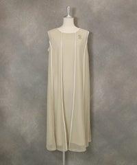 チェッカーレースノースリワンピース(ベージュ)前