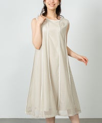 モデル着用画像(ベージュ)