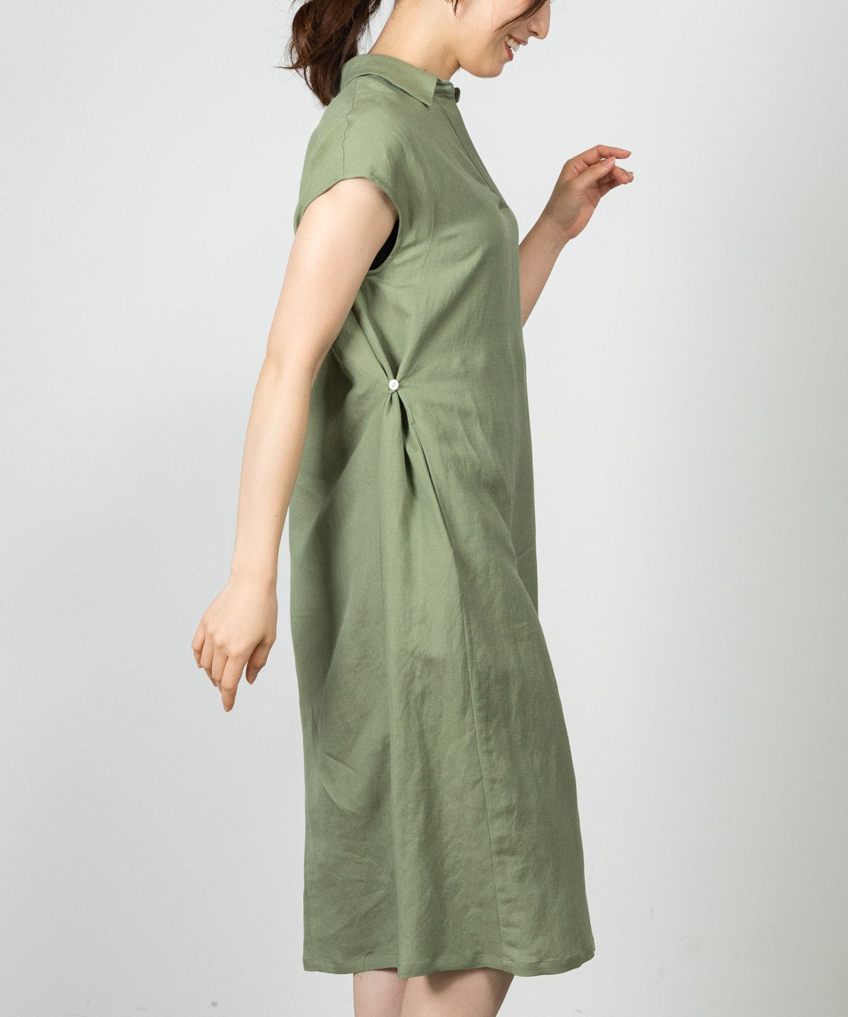 モデル着用画像(カーキ)