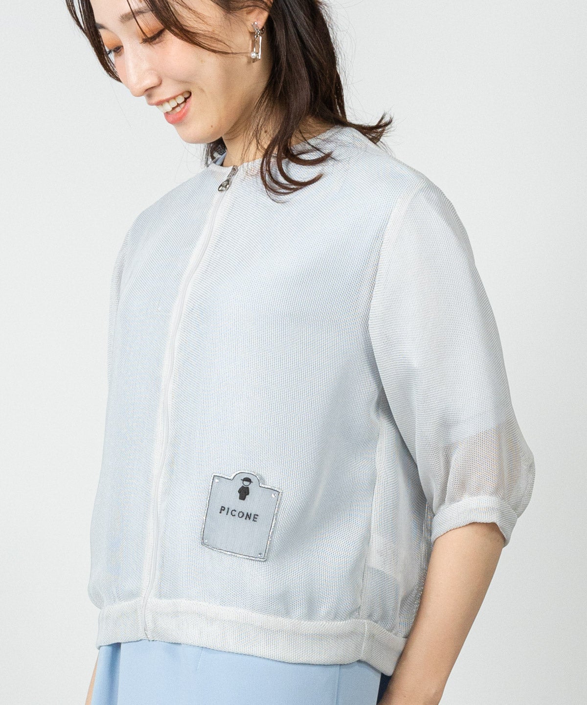 モデル着用画像(ライトグレー)