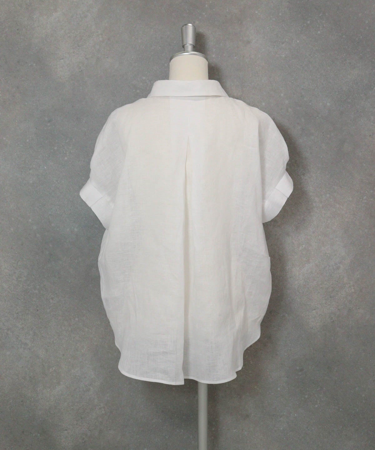 麻100％ポロブラウス(ホワイト)後ろ