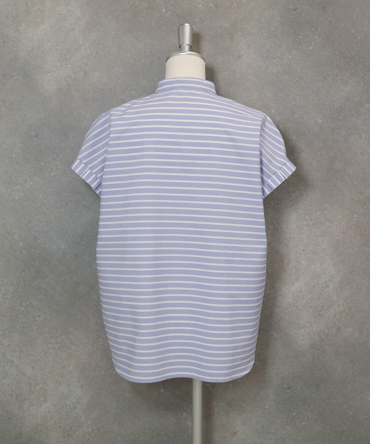 コットン100％カットワークブラウス(ブルー)後ろ