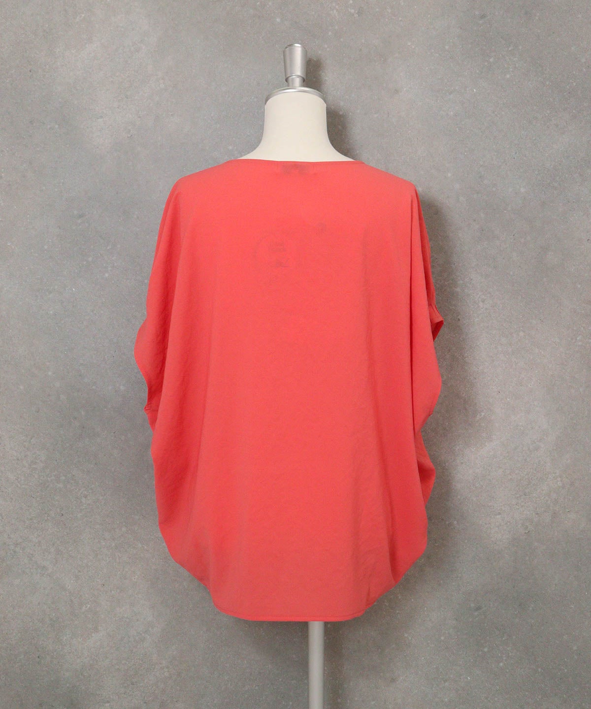 冷感速乾ドルマンタックプルオーバー(オレンジ)後ろ