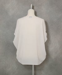 冷感速乾ドルマンタックプルオーバー(ホワイト)後ろ