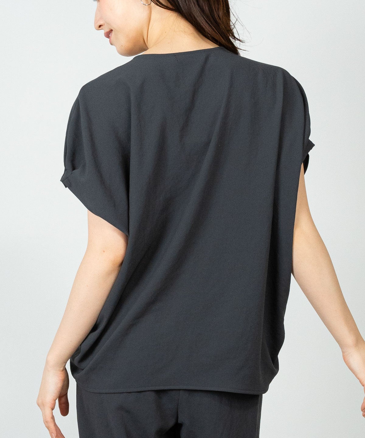 モデル着用画像(グレー)