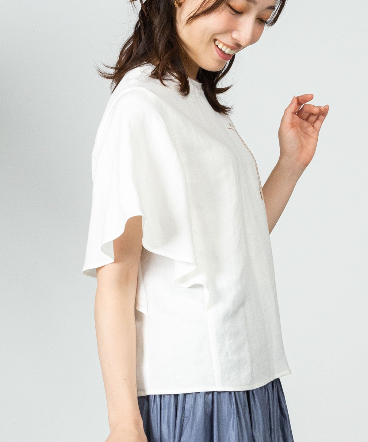 モデル着用画像(ホワイト)