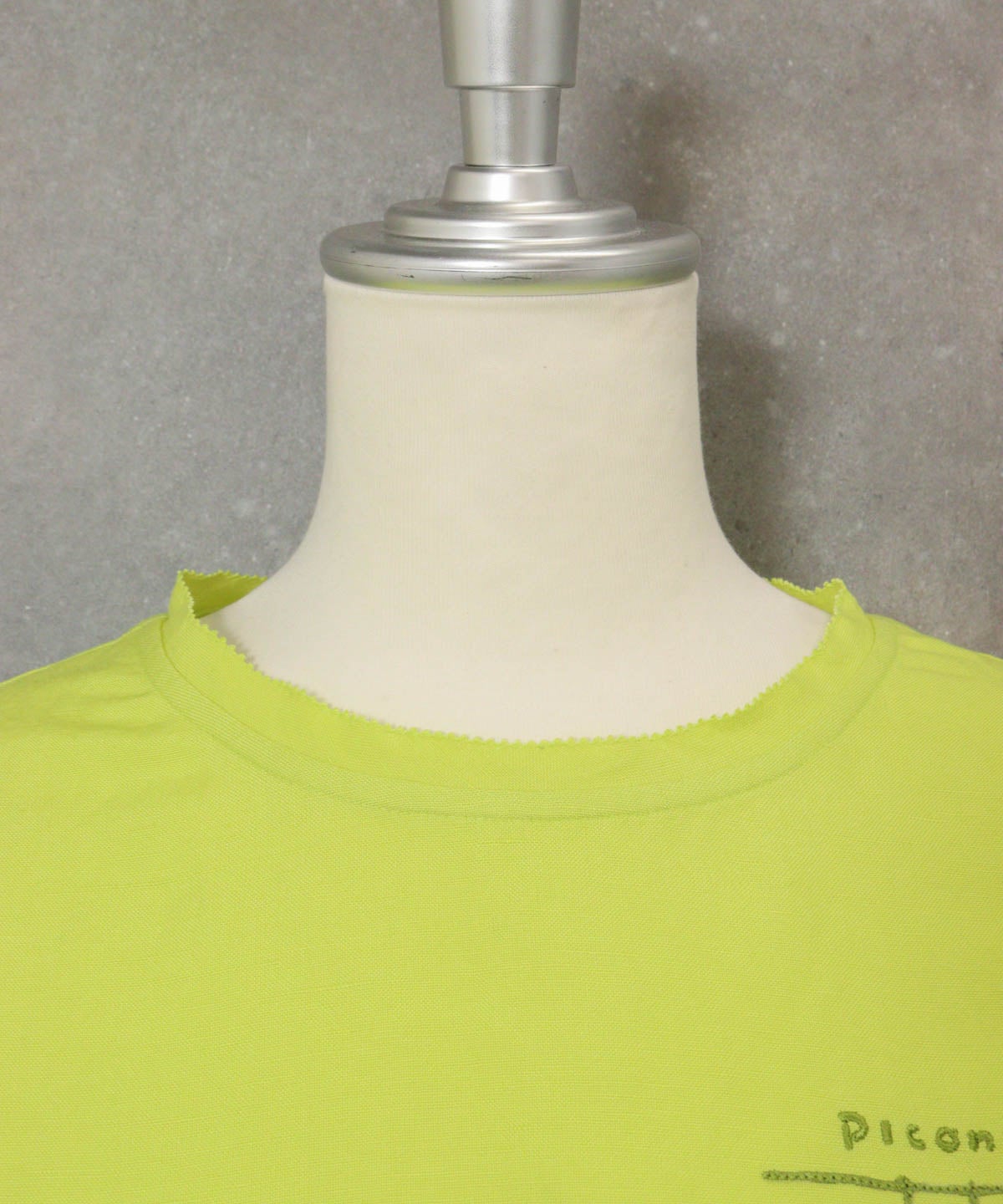 首元(ライトグリーン)