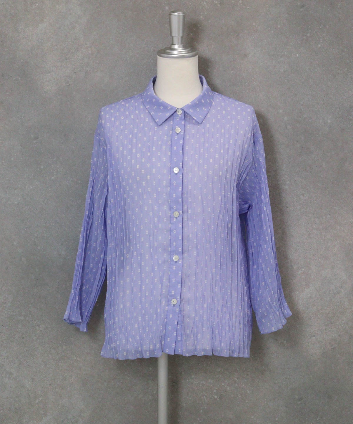 ピコドット柄プリーツシャツ(ブルー)前