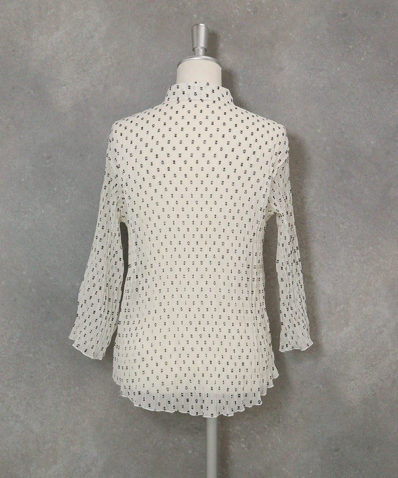 ピコドット柄プリーツシャツ(ホワイト)後ろ