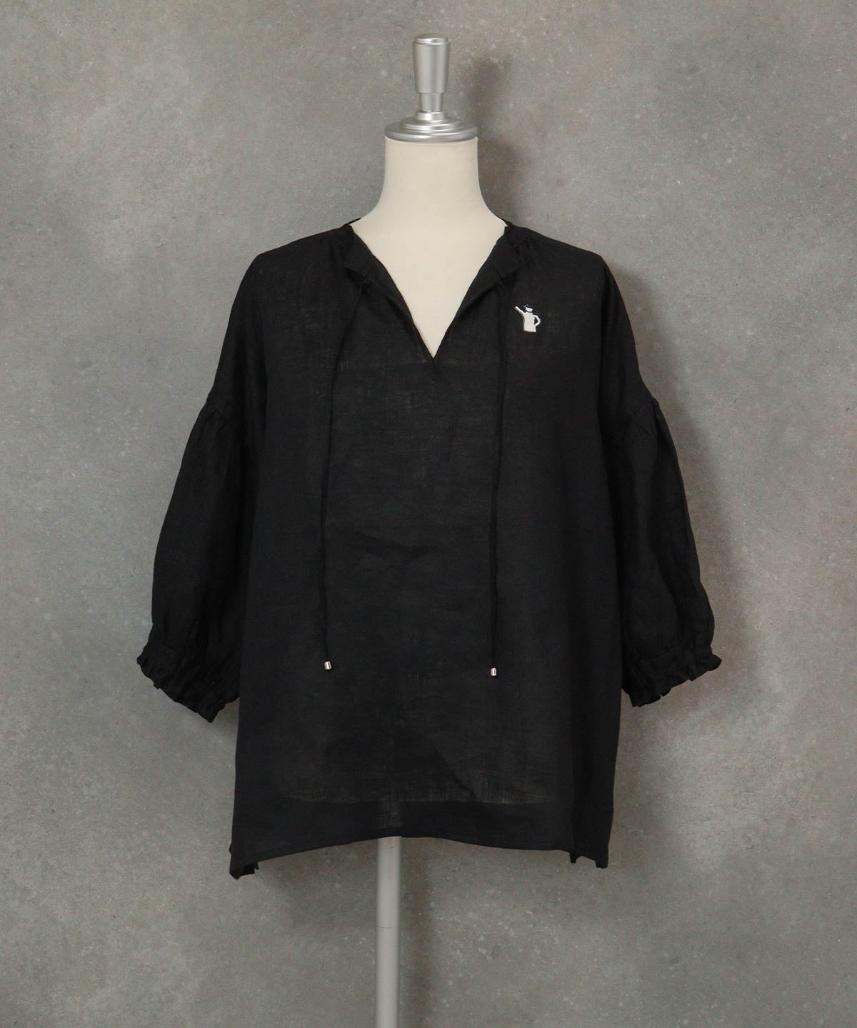 麻100％スキッパーブラウス(ブラック)前