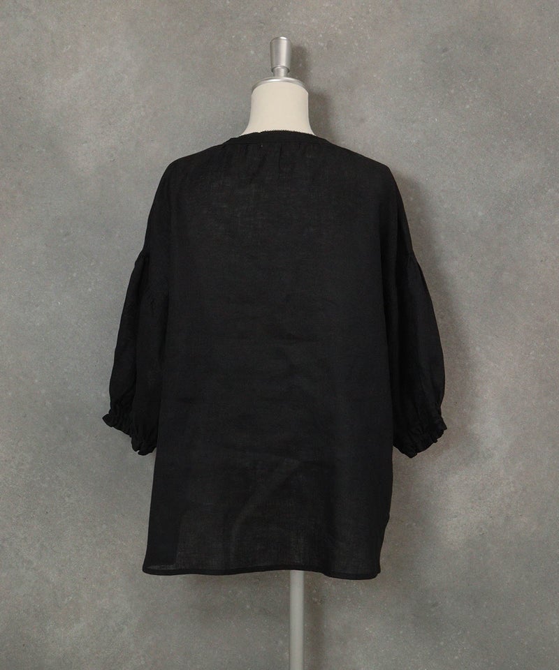 麻100％スキッパーブラウス(ブラック)後ろ