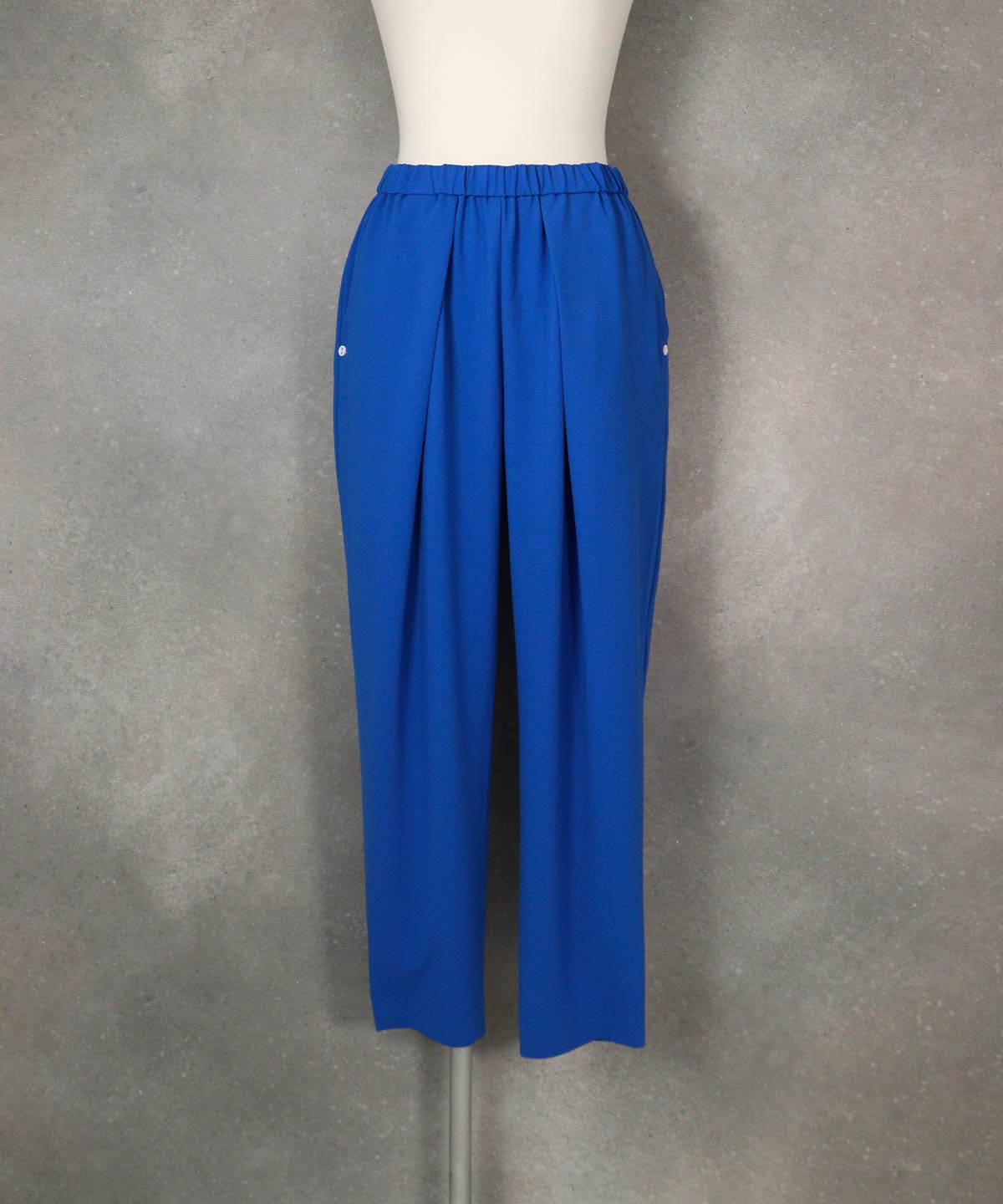 冷感速乾フロントタックパンツ(ブルー)前