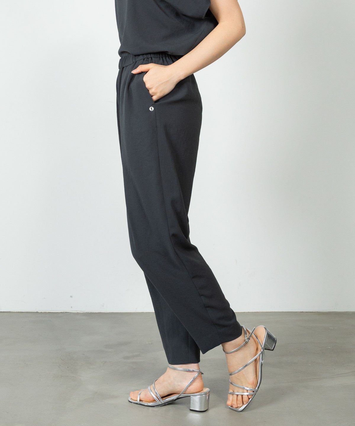 モデル着用画像(グレー)