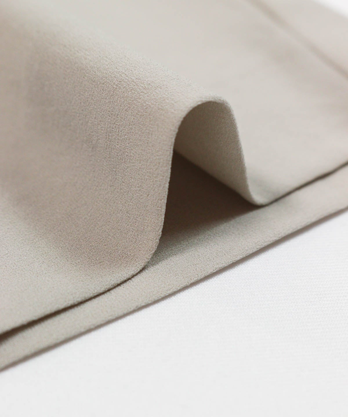 裾(ライトグレー)