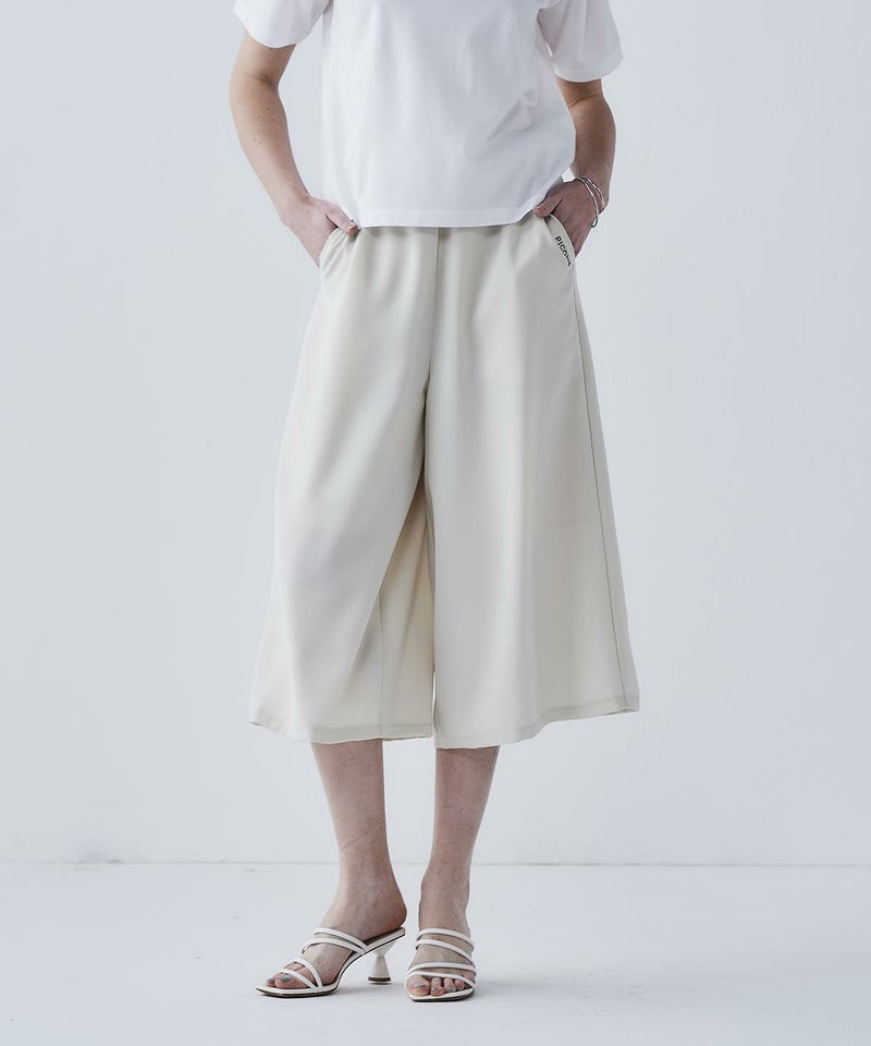 モデル着用画像(ベージュ)