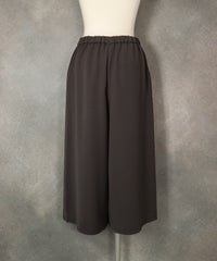 ピコベルト七分丈ワイドパンツ(グレー)後ろ