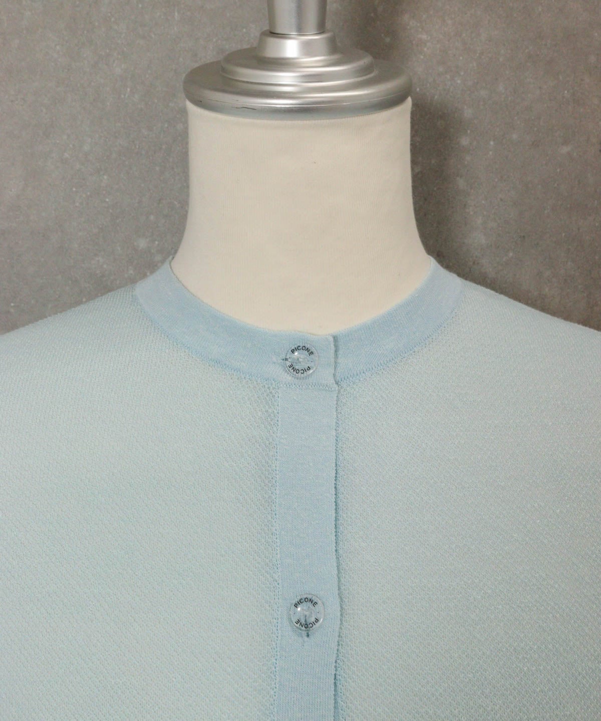 首元(ライトブルー)