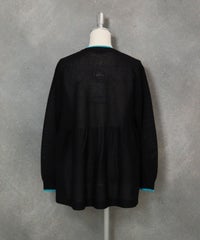 ウェーブ切替ニットカーディガン(ブラック)後ろ