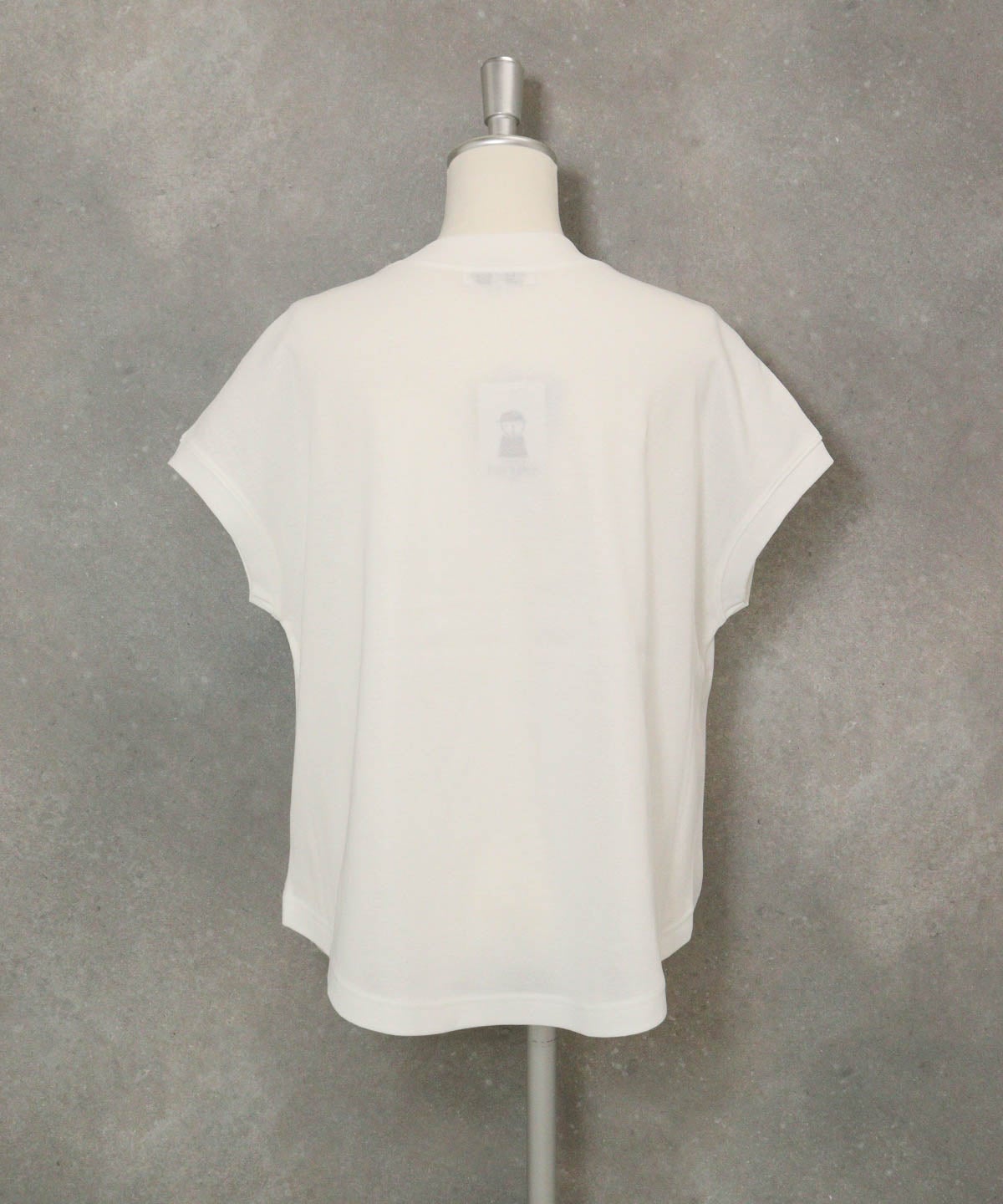 コットン100％フレンチプルオーバー(ホワイト)後ろ