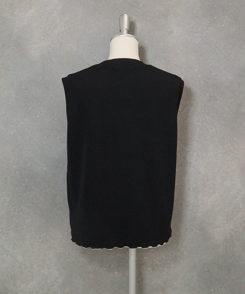 ストーンロゴリブノースリプルオーバー(ブラック)後ろ