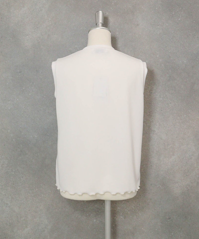 ストーンロゴリブノースリプルオーバー(ホワイト)後ろ