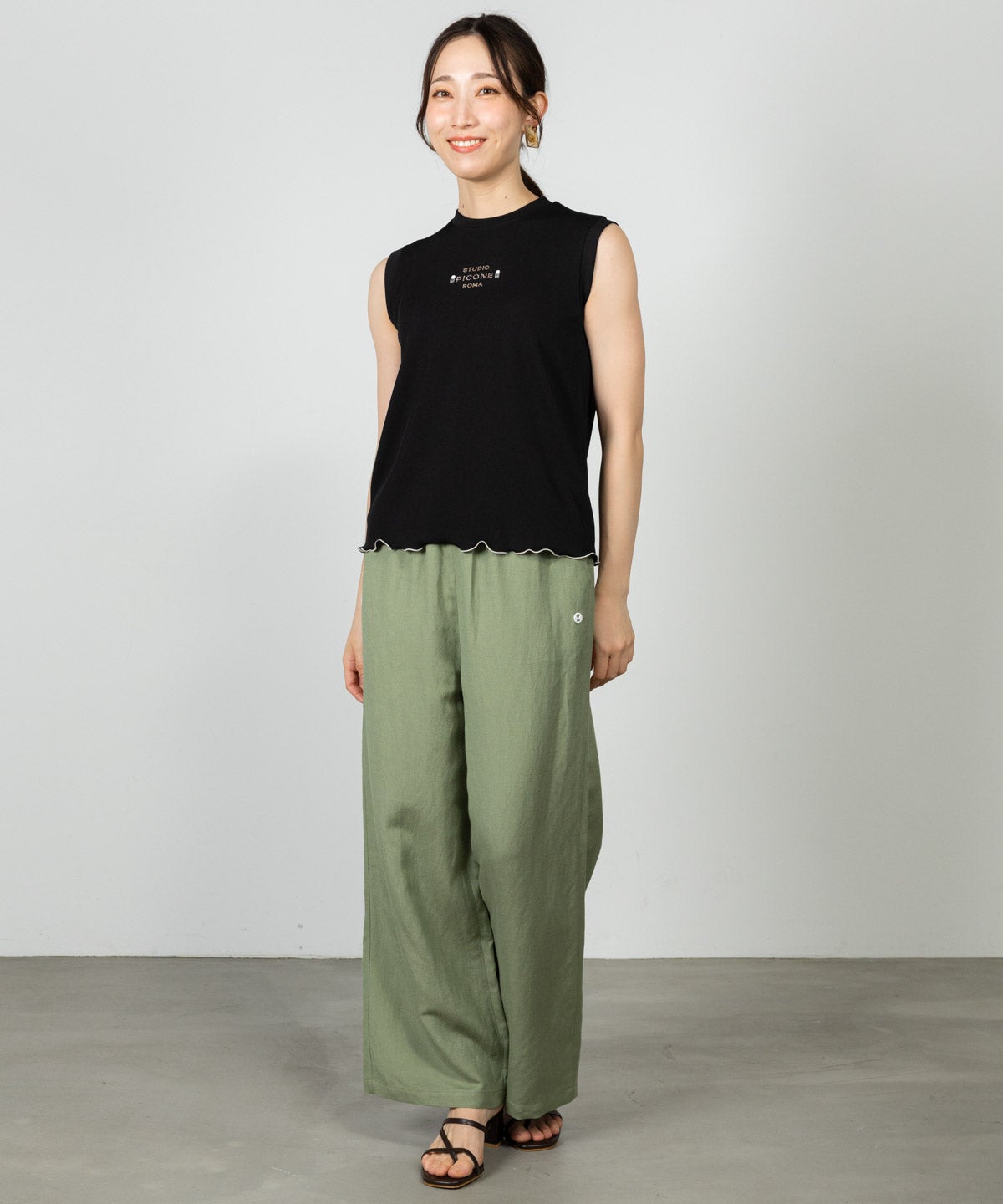 モデル着用画像(ブラック)