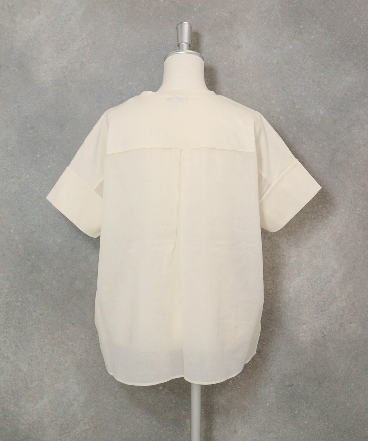 コットン100％前後切替プルオーバー(ホワイト)後ろ