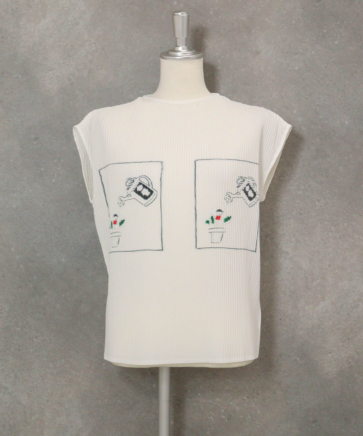 プリーツノースリプルオーバー(ホワイト)前