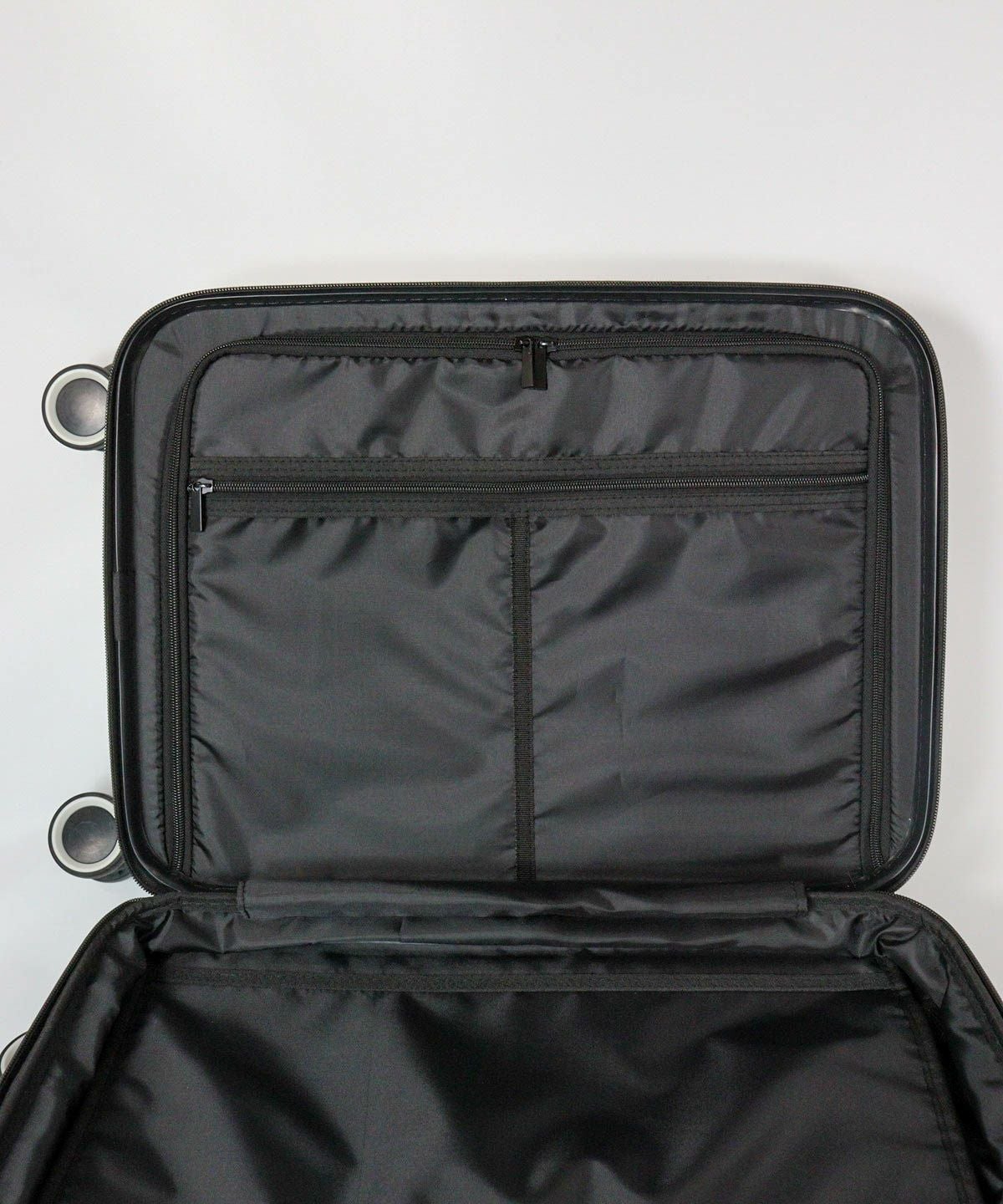 内側ポケット部分（ホワイト）