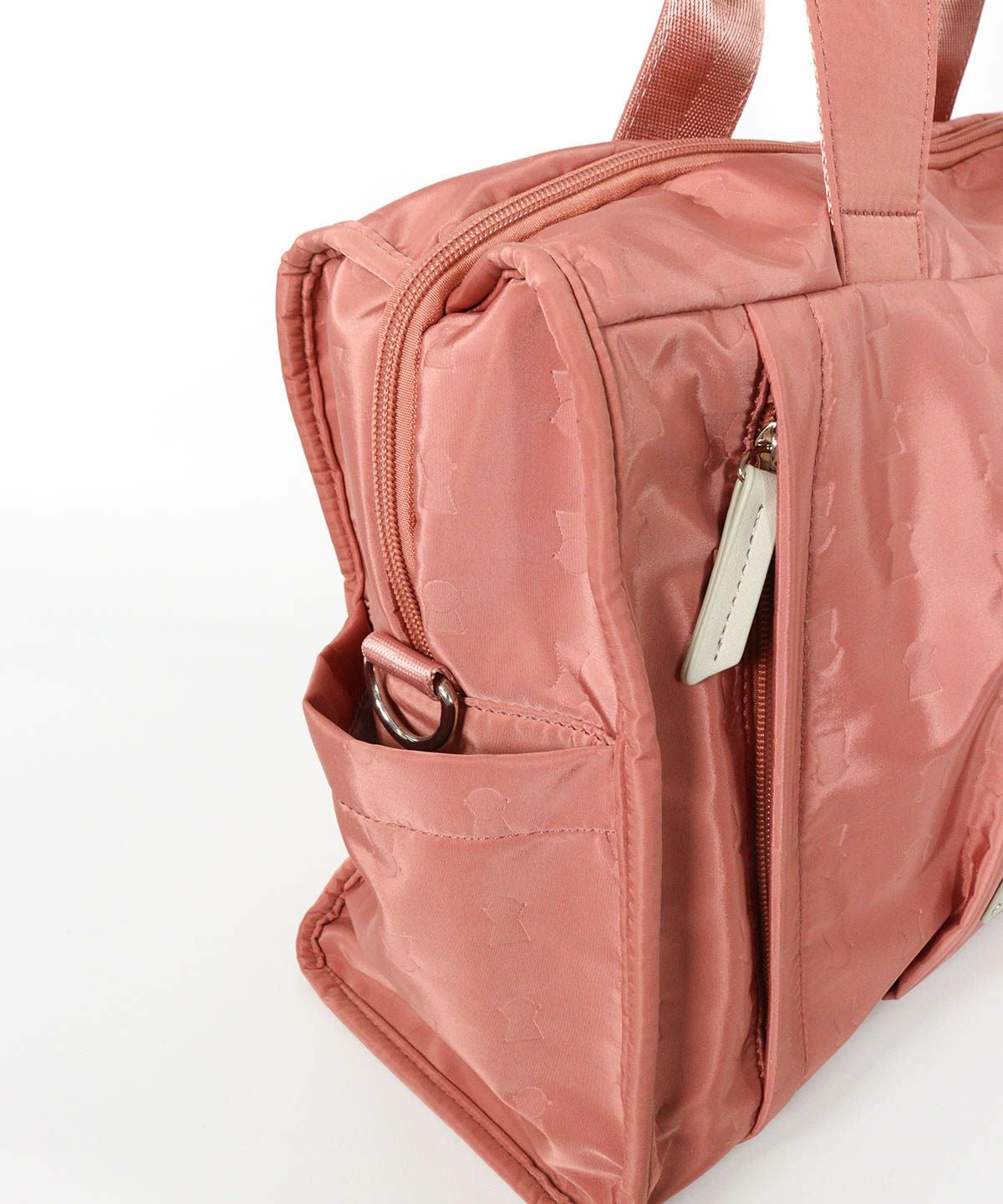 横ポケット部分（ピンク）