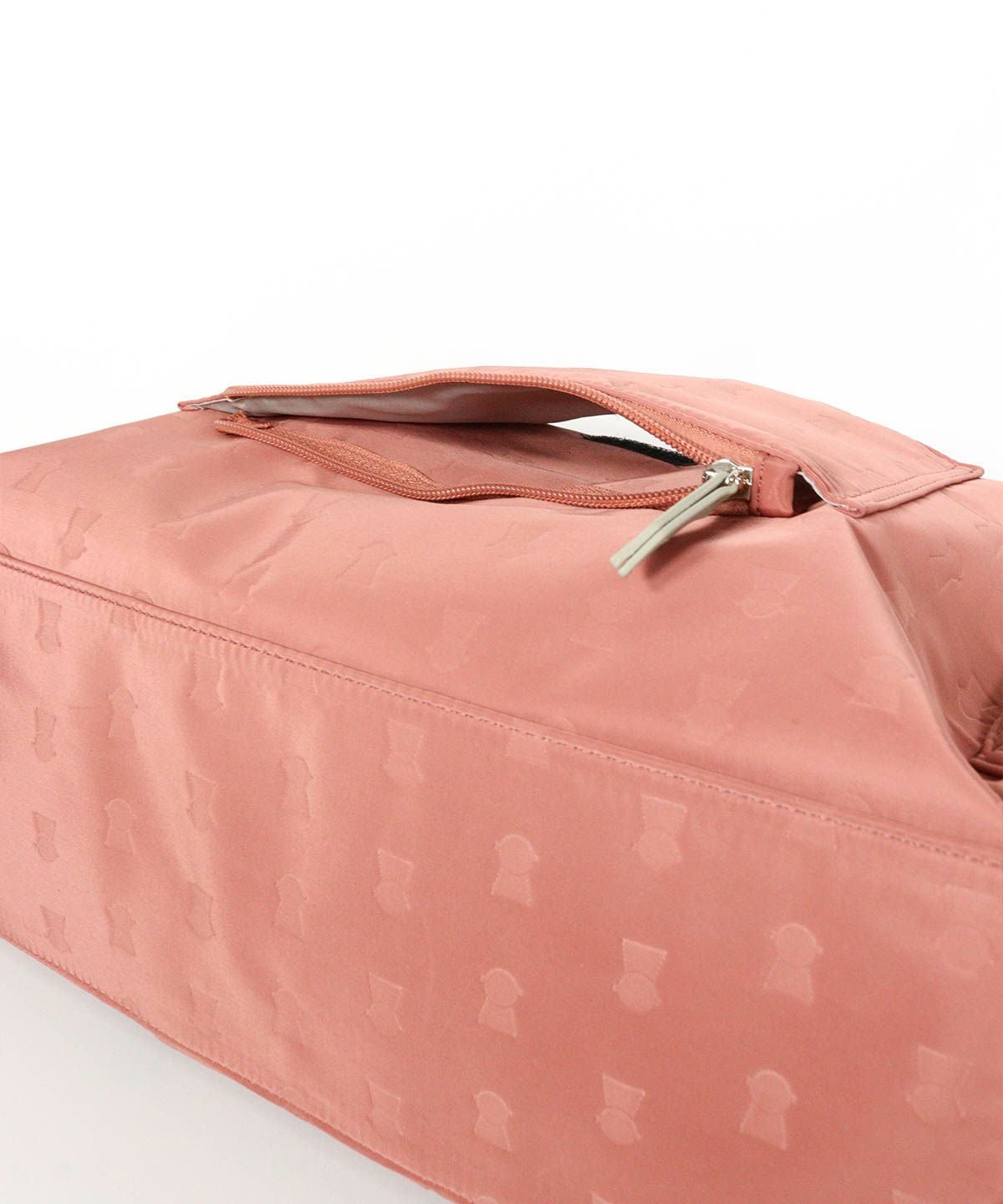 底部分（ピンク）