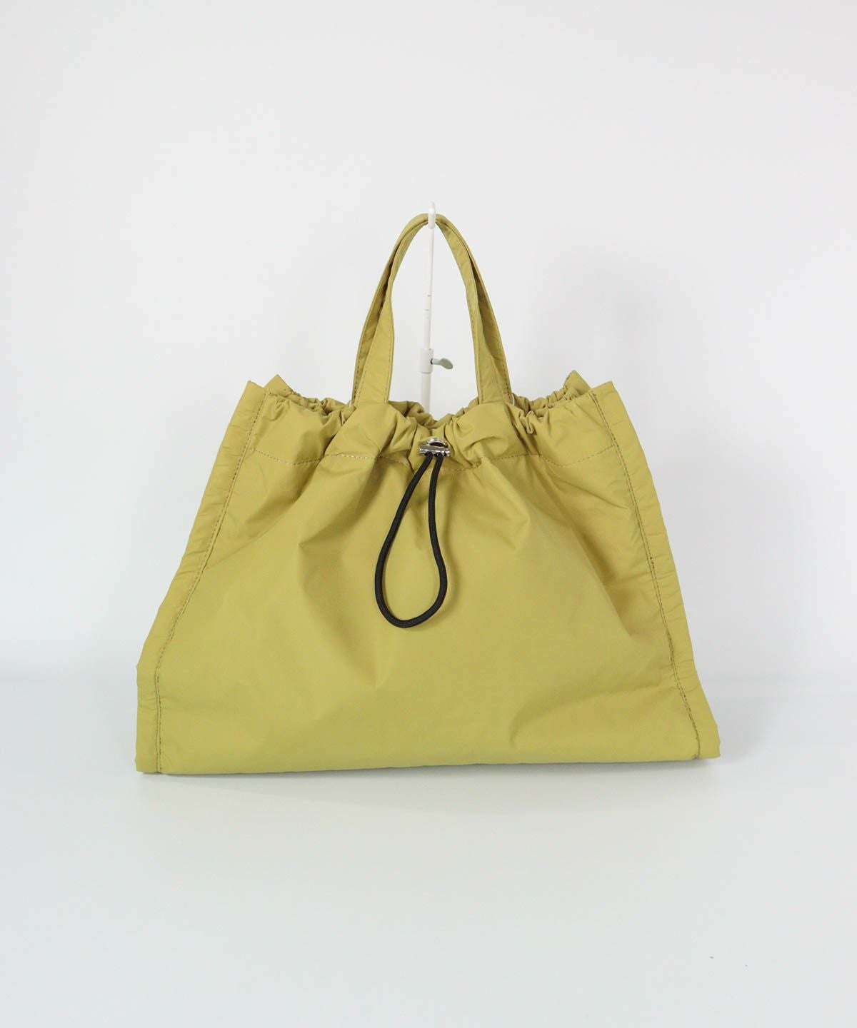 ショルダー付ドロストバッグ後（ライトグリーン）