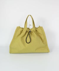 ショルダー付ドロストバッグ後（ライトグリーン）