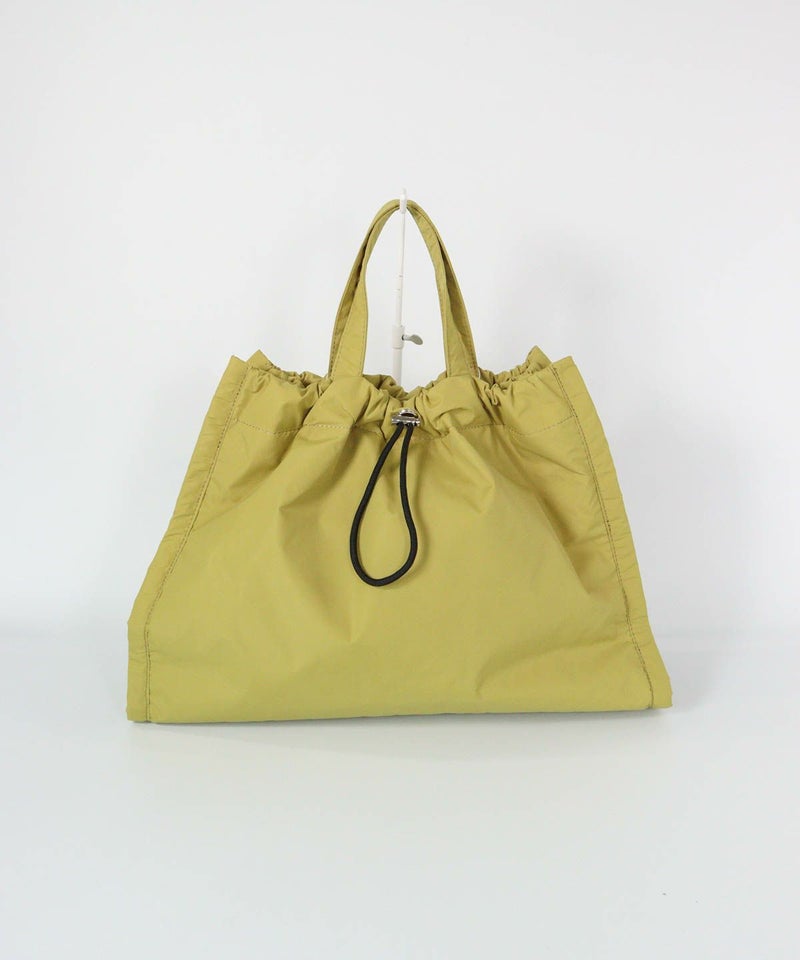 ショルダー付ドロストバッグ後（ライトグリーン）