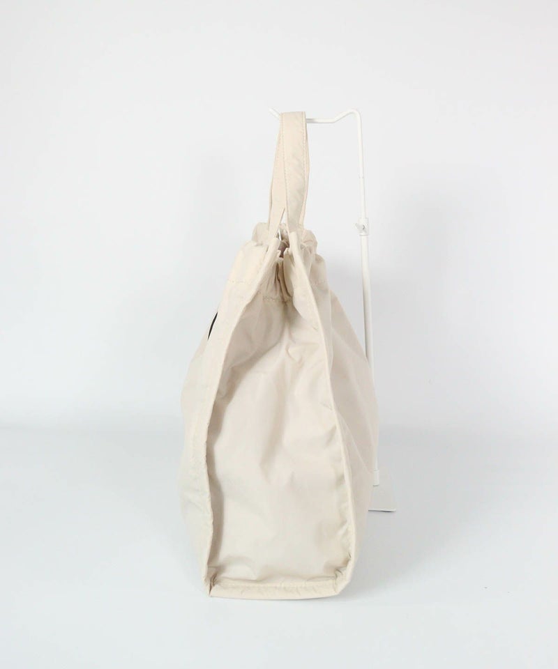 ショルダー付ドロストバッグ横（ベージュ）