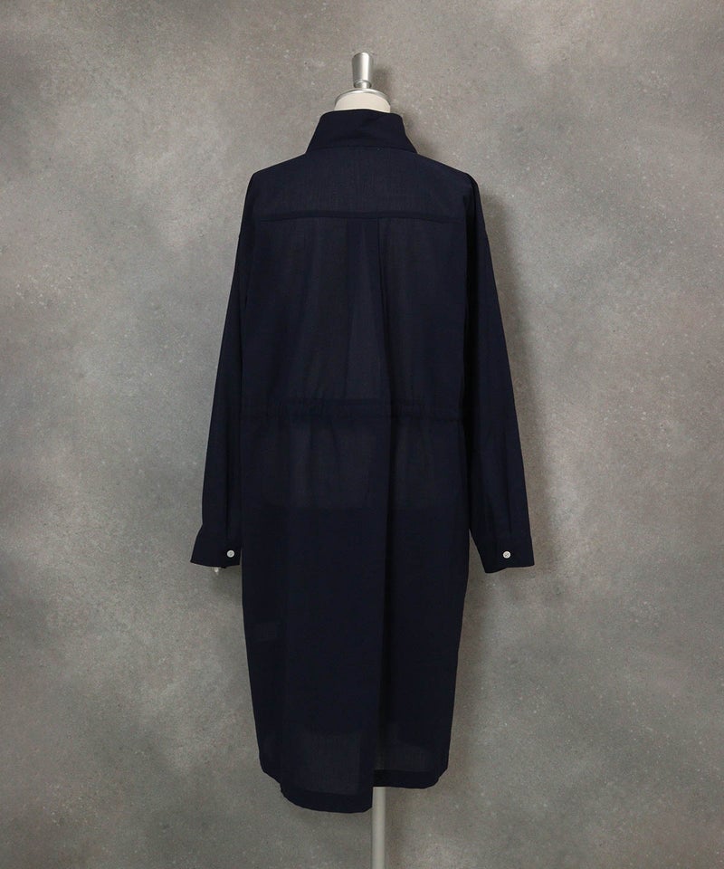 スタンドカラーシャツワンピース(ネイビー)後ろ