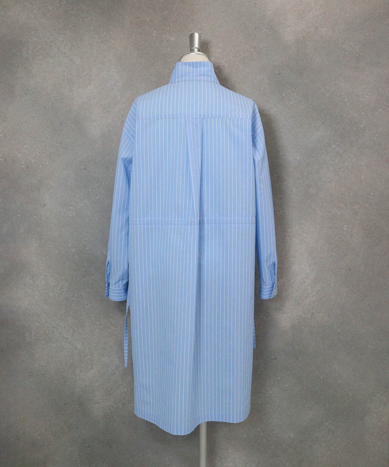 スタンドカラーシャツワンピース(ブルー)後ろ