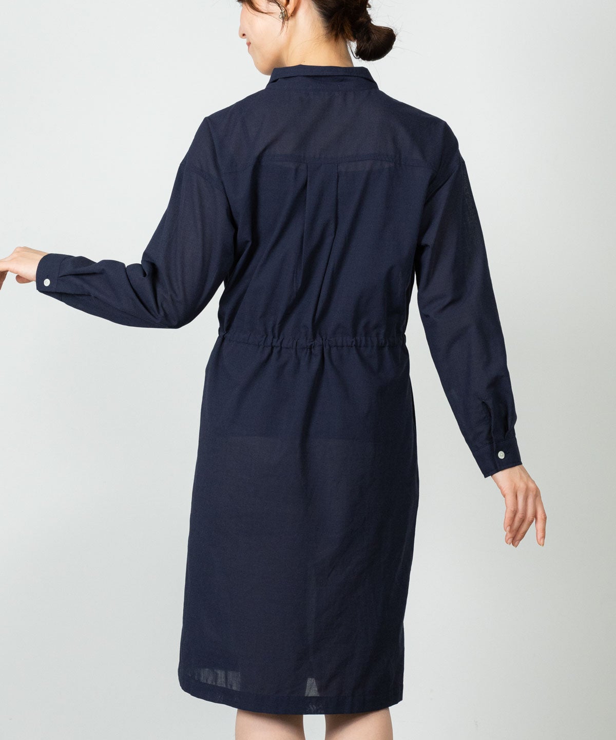 モデル着用画像(ネイビー)