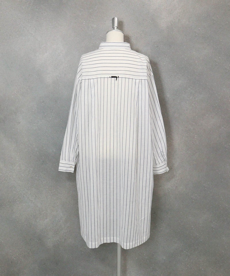 綿麻ストライプシャツワンピース(ホワイト)後ろ