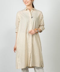 モデル着用画像(ベージュ)