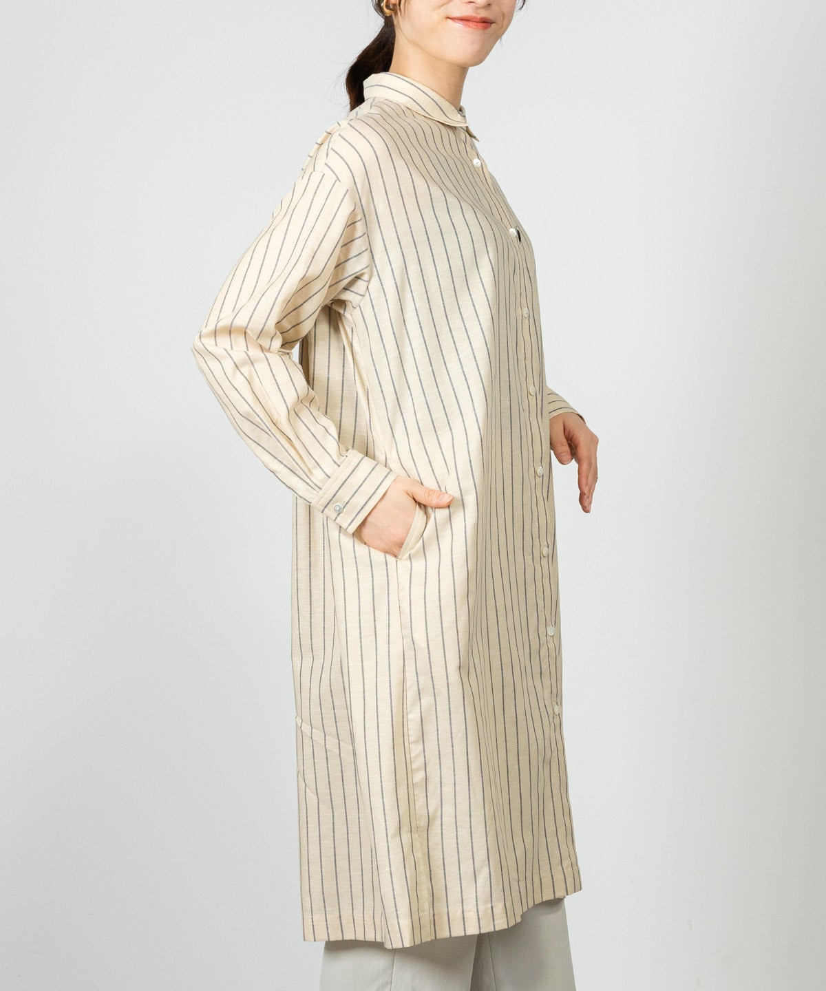 モデル着用画像(ベージュ)