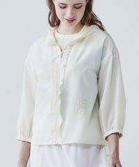 モデル着用画像（クリーム）