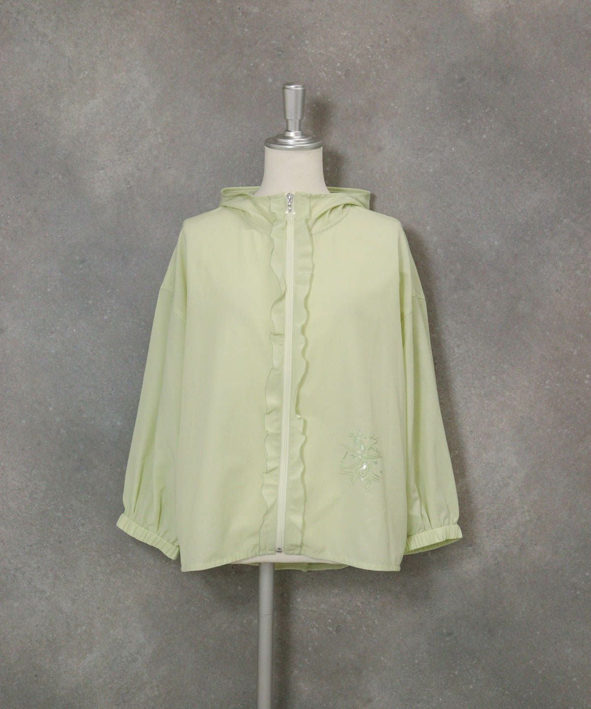 フロントフリルブルゾン（ライトグリーン）