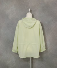 フロントフリルブルゾン後（ライトグリーン）