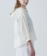 モデル着用画像（クリーム）