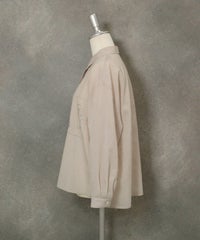 綿麻混カットワーク刺繍シャツ横（ベージュ）