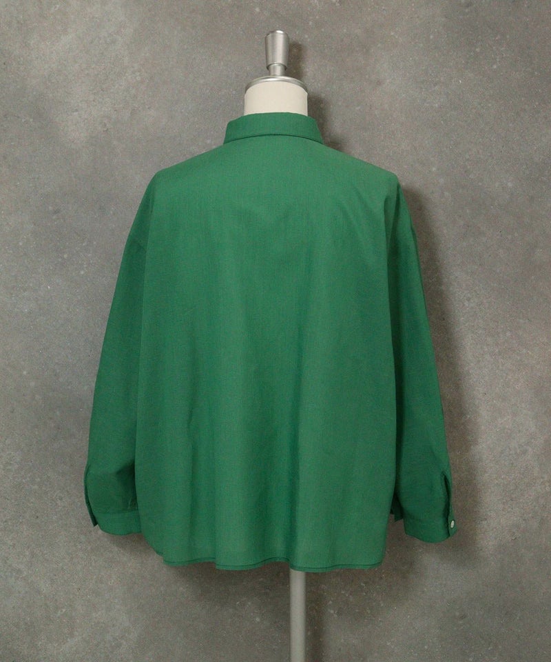 綿麻混カットワーク刺繍シャツ後（グリーン）