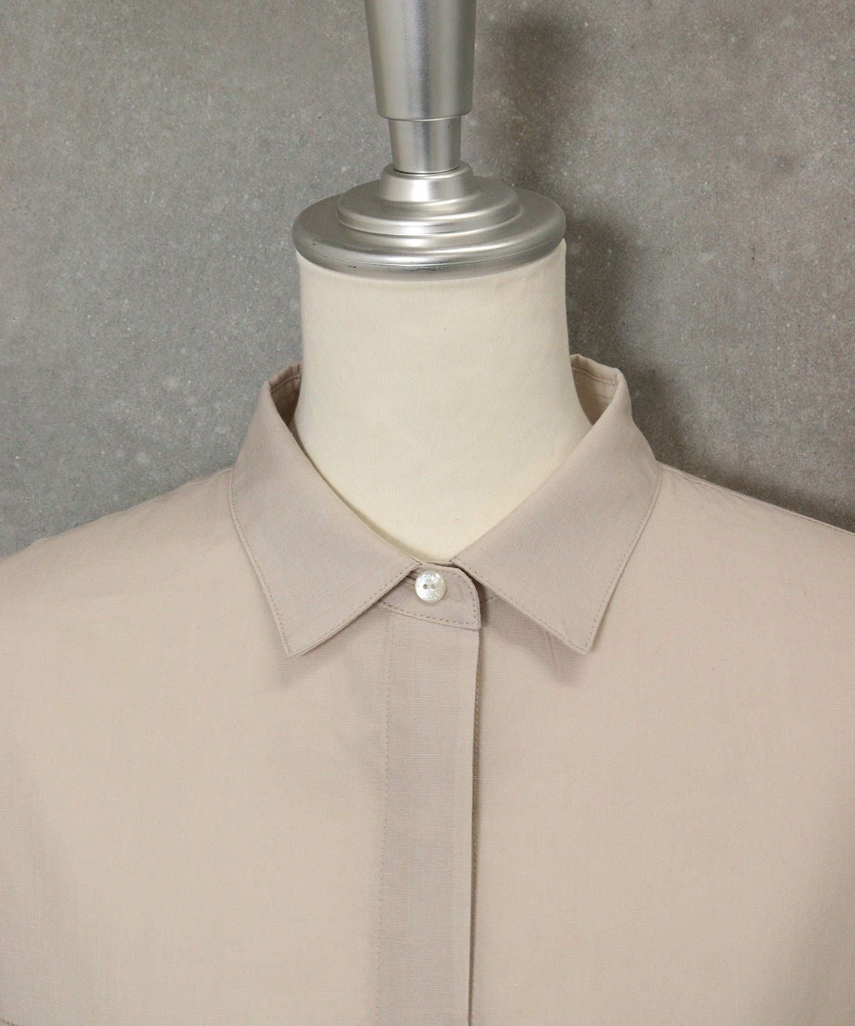 首元部分（ベージュ）