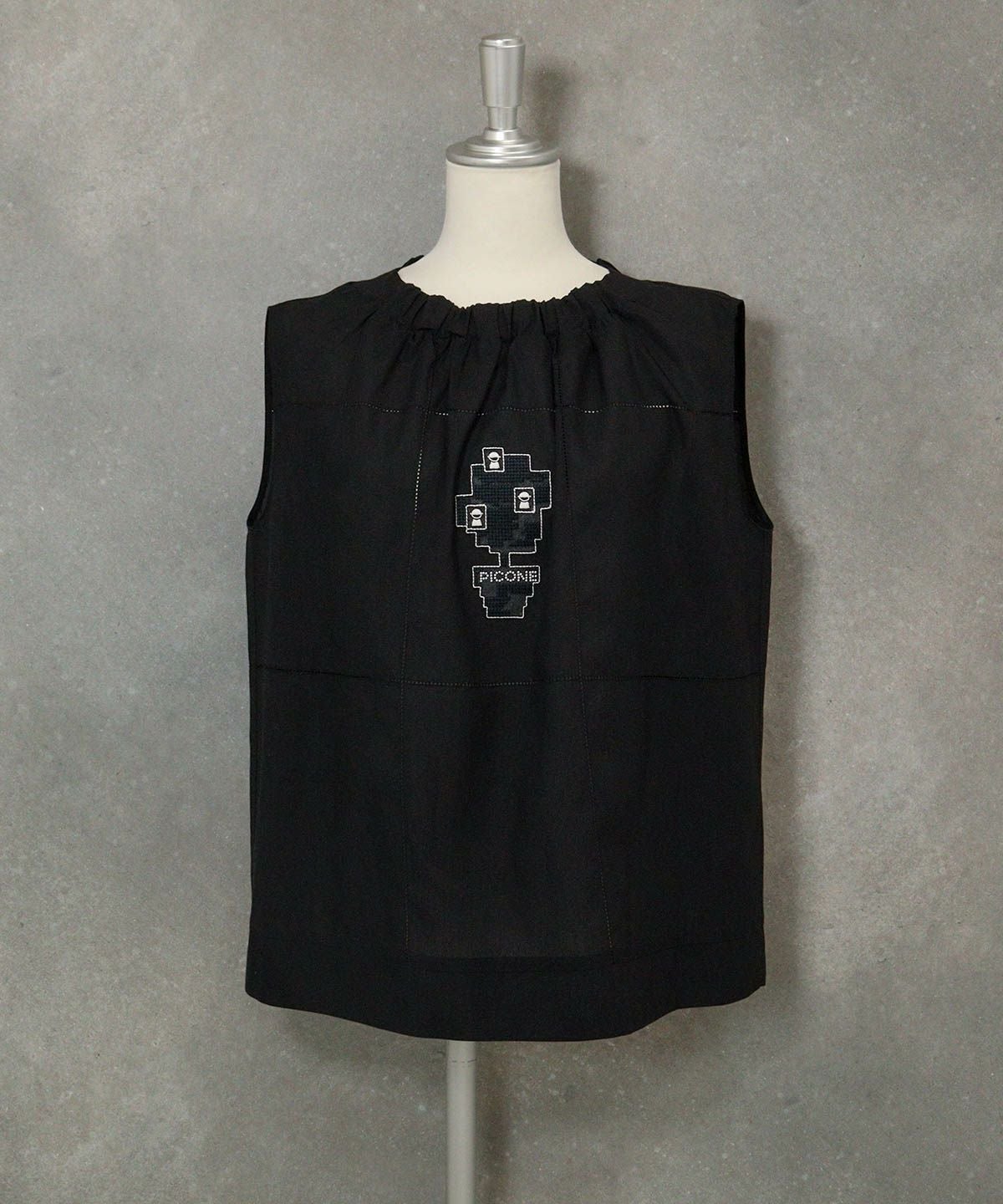 綿麻混ノースリギャザートップス（ブラック）