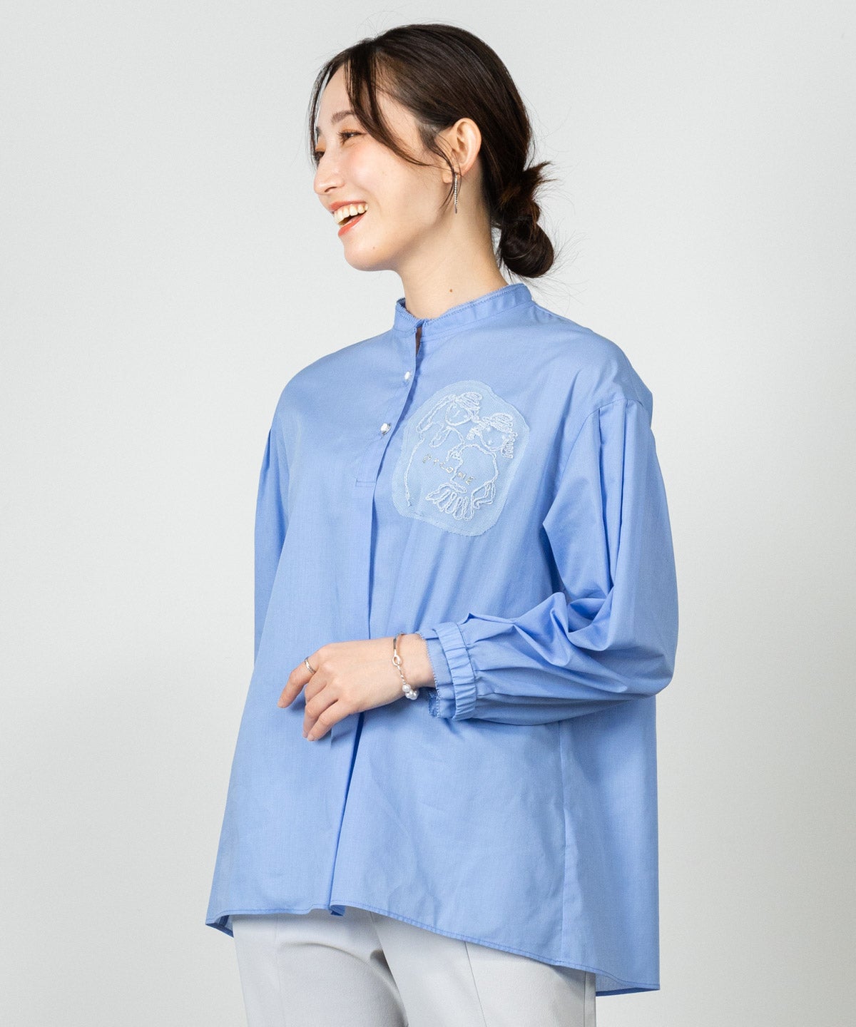 モデル着用画像(ブルー)